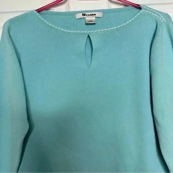 Nygard Collection Sweater Keyhole Neckline Blue & White Size Large - Picture 3 of 16